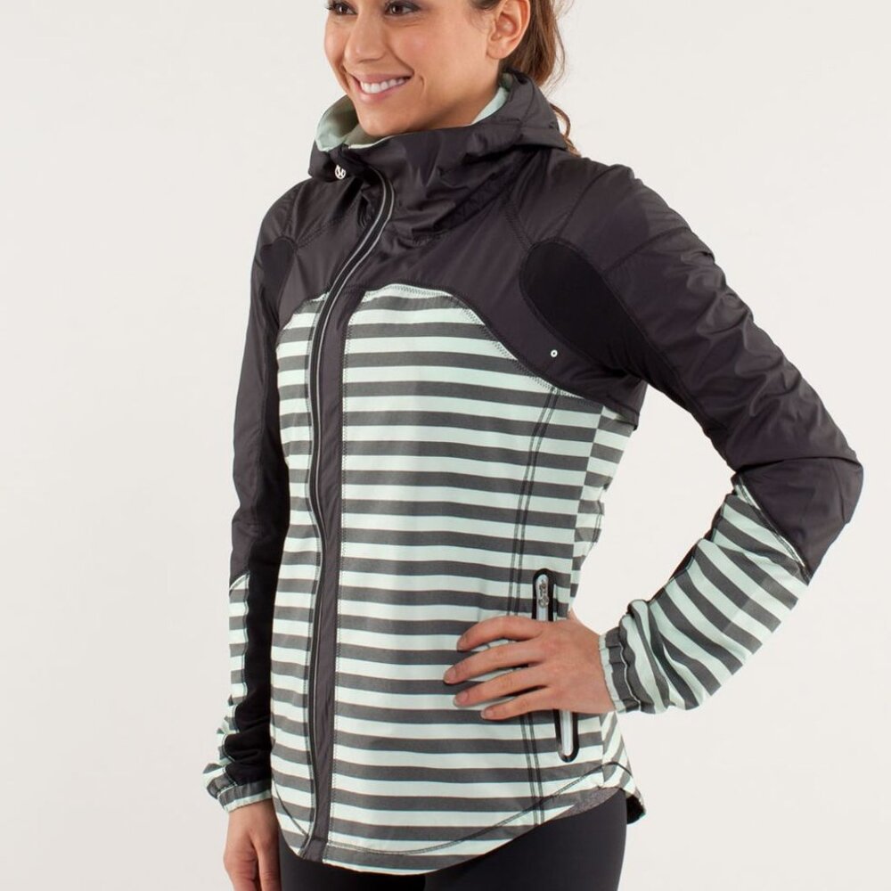 Like new! Lululemon Run Get Up & Glow Jacket coat Reflective, black & mint green